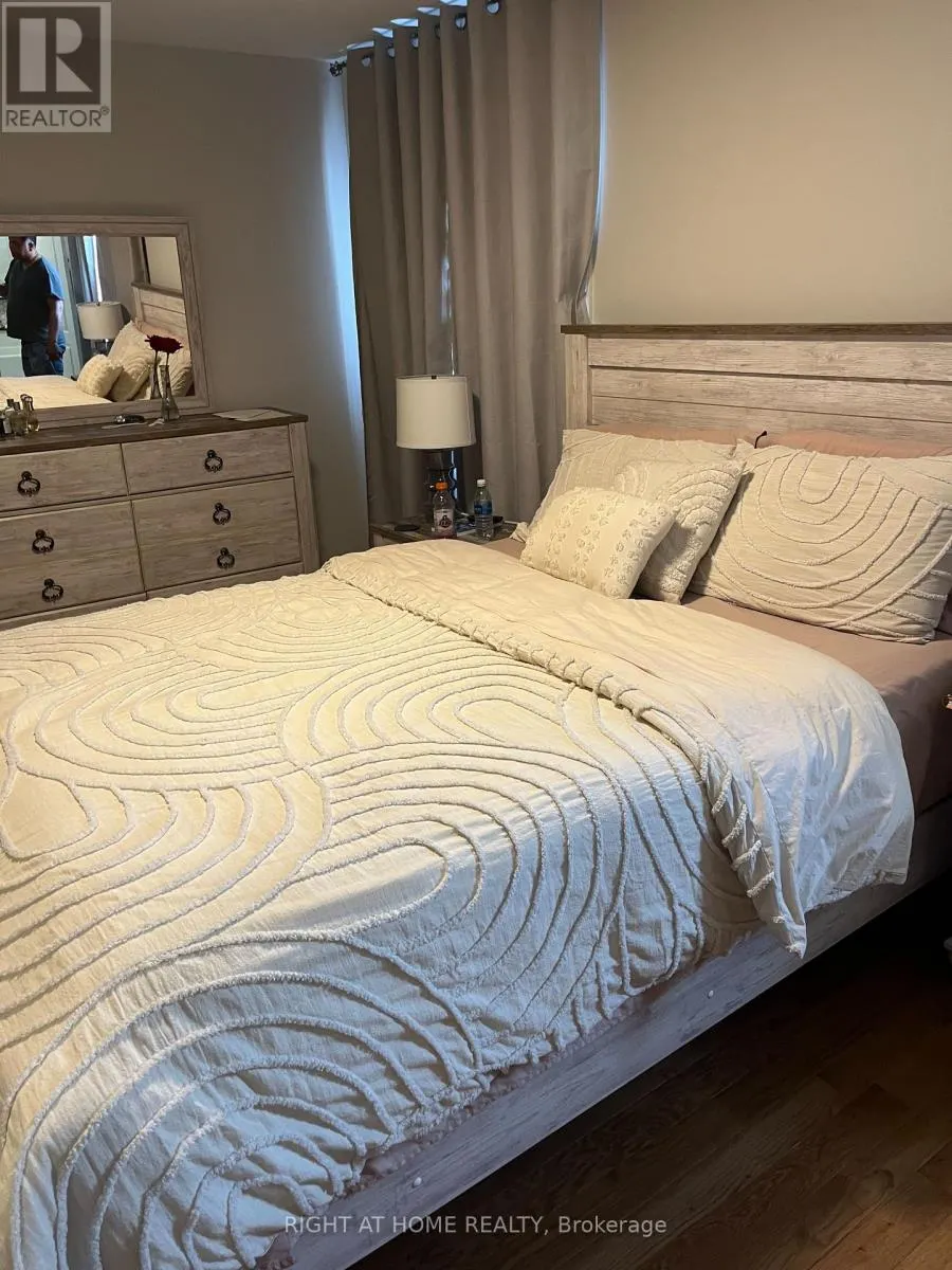 26 BLUEWATER TRAIL N