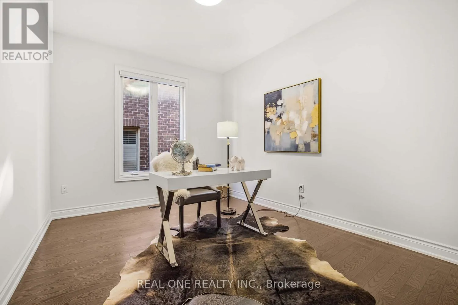 24 LARKFIELD CRESCENT