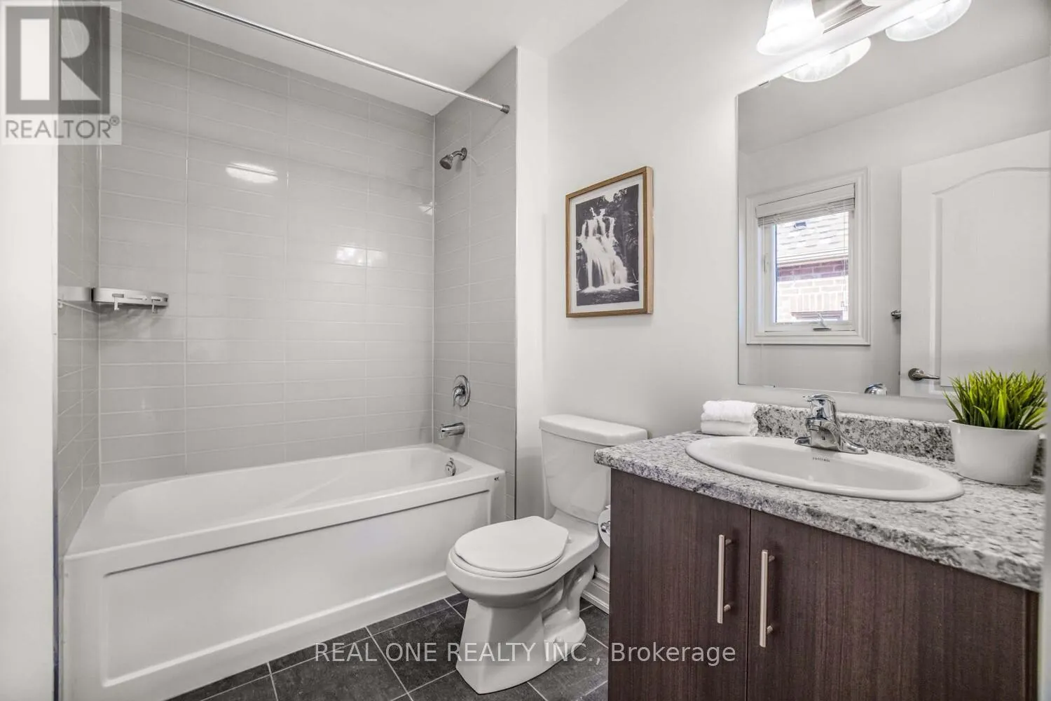 24 LARKFIELD CRESCENT
