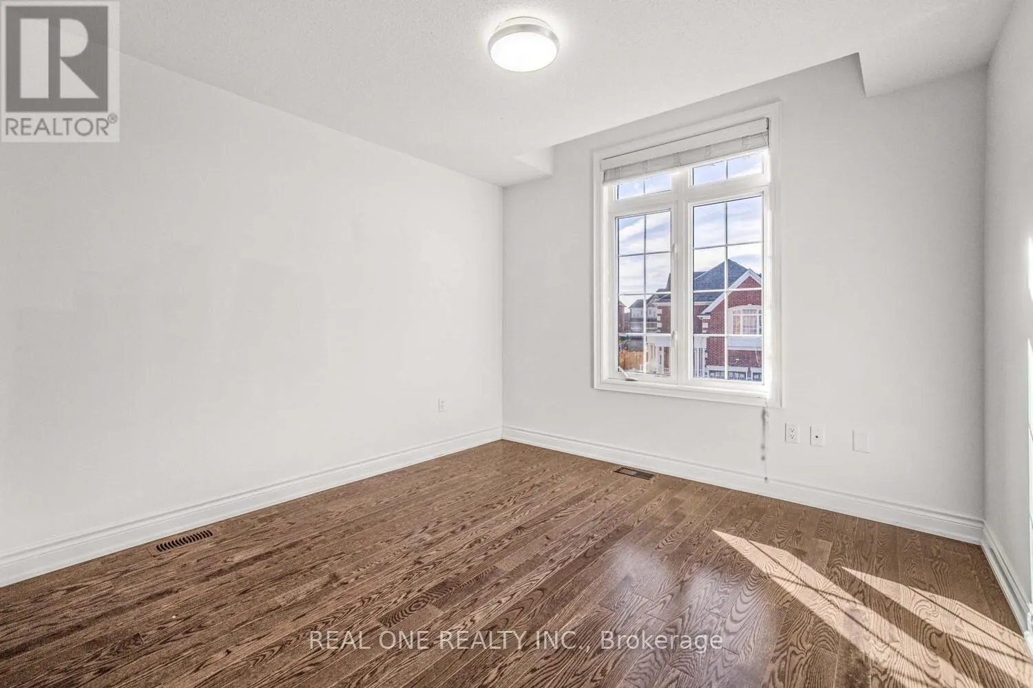 24 LARKFIELD CRESCENT