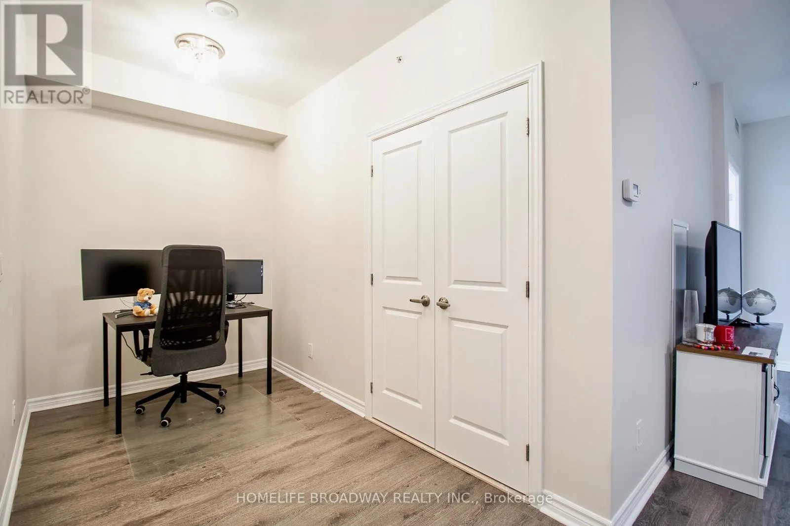 815 - 9255 JANE STREET