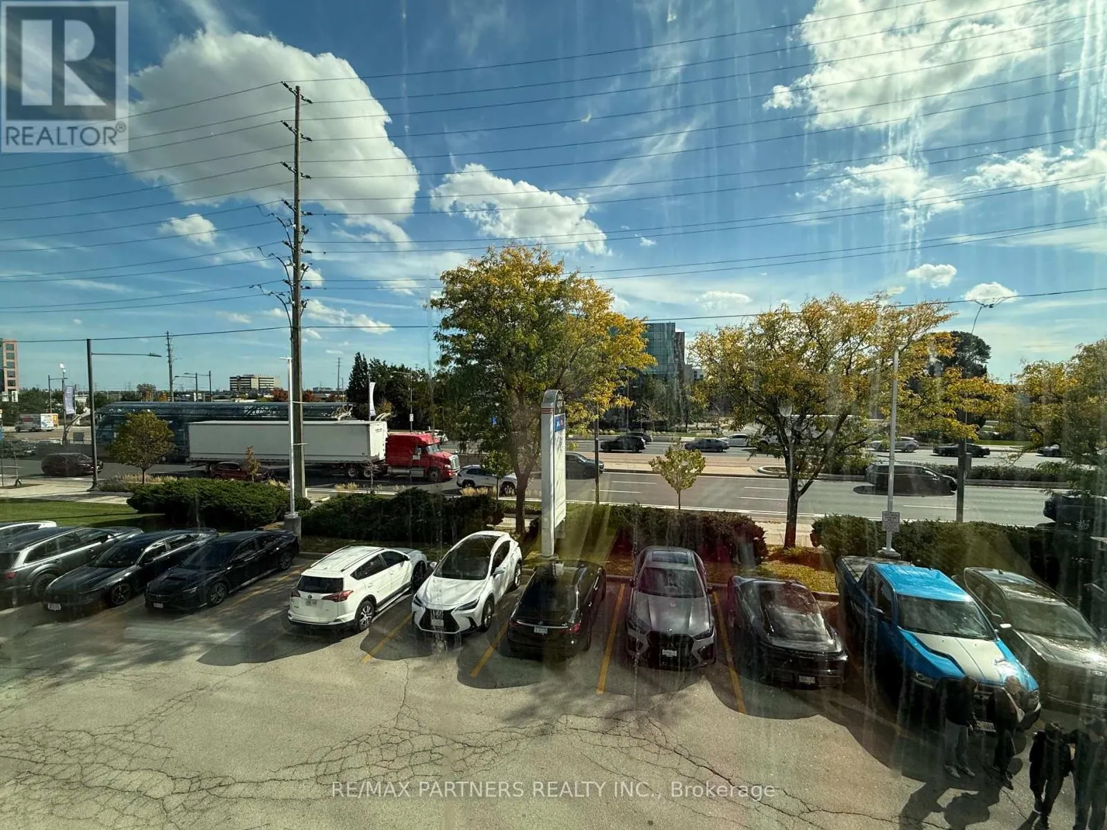 215 - 550 HIGHWAY 7 E