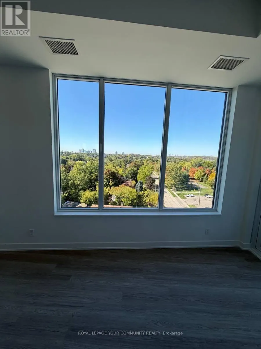 905 - 8188 YONGE STREET W