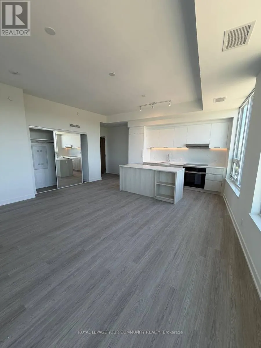 905 - 8188 YONGE STREET W