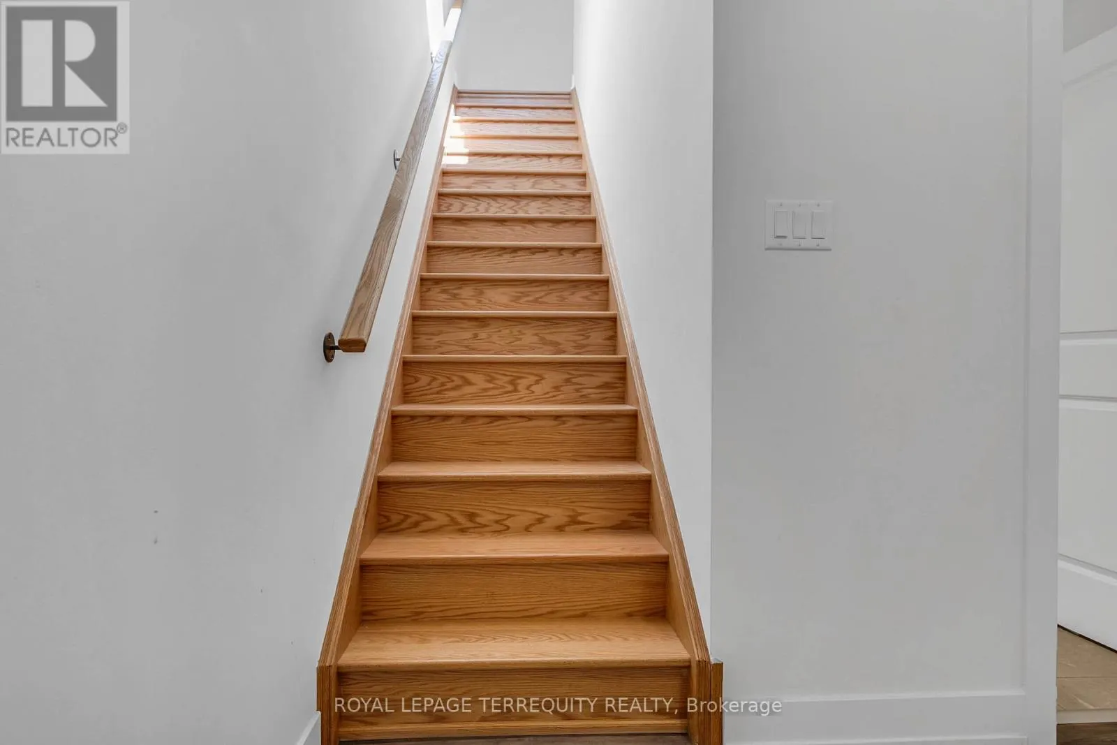9 - 12860 YONGE STREET