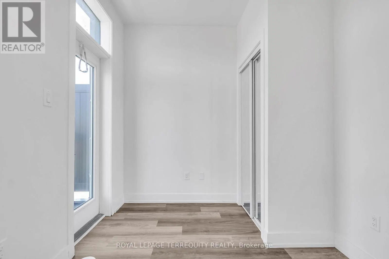 9 - 12860 YONGE STREET