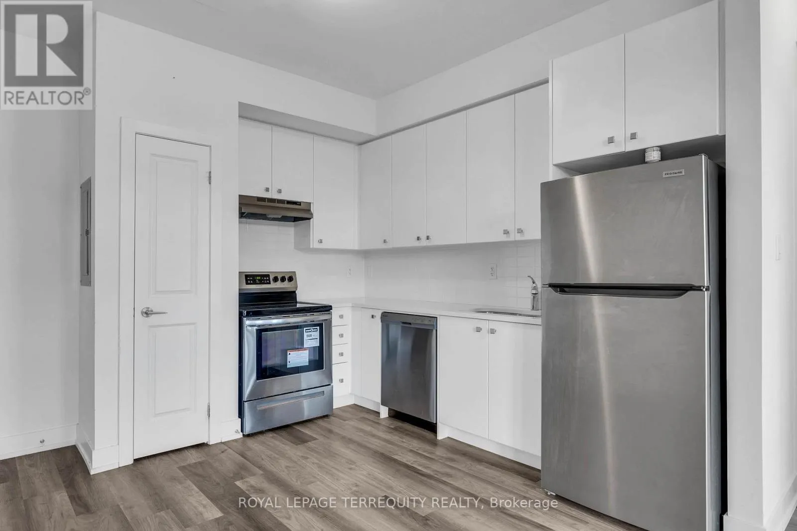9 - 12860 YONGE STREET