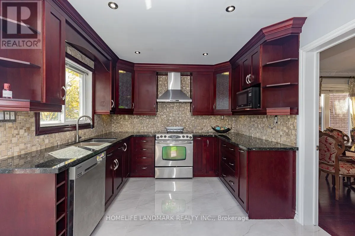 4 PINE BOUGH MANOR