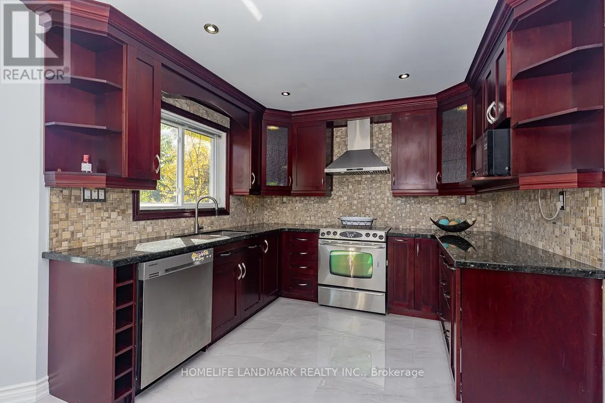 4 PINE BOUGH MANOR
