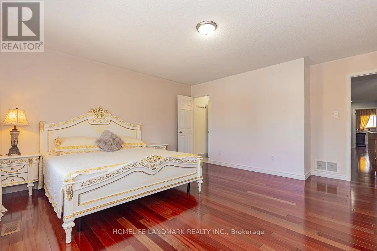 4 PINE BOUGH MANOR
