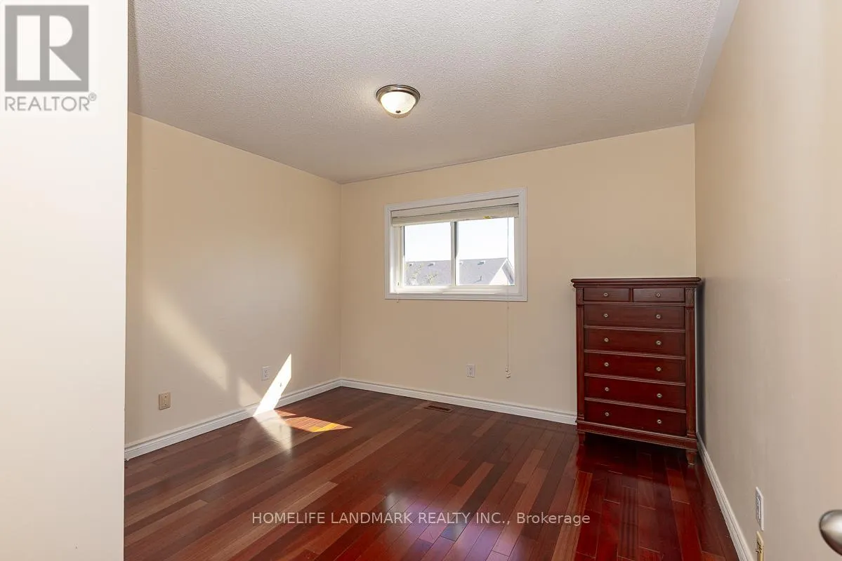 4 PINE BOUGH MANOR
