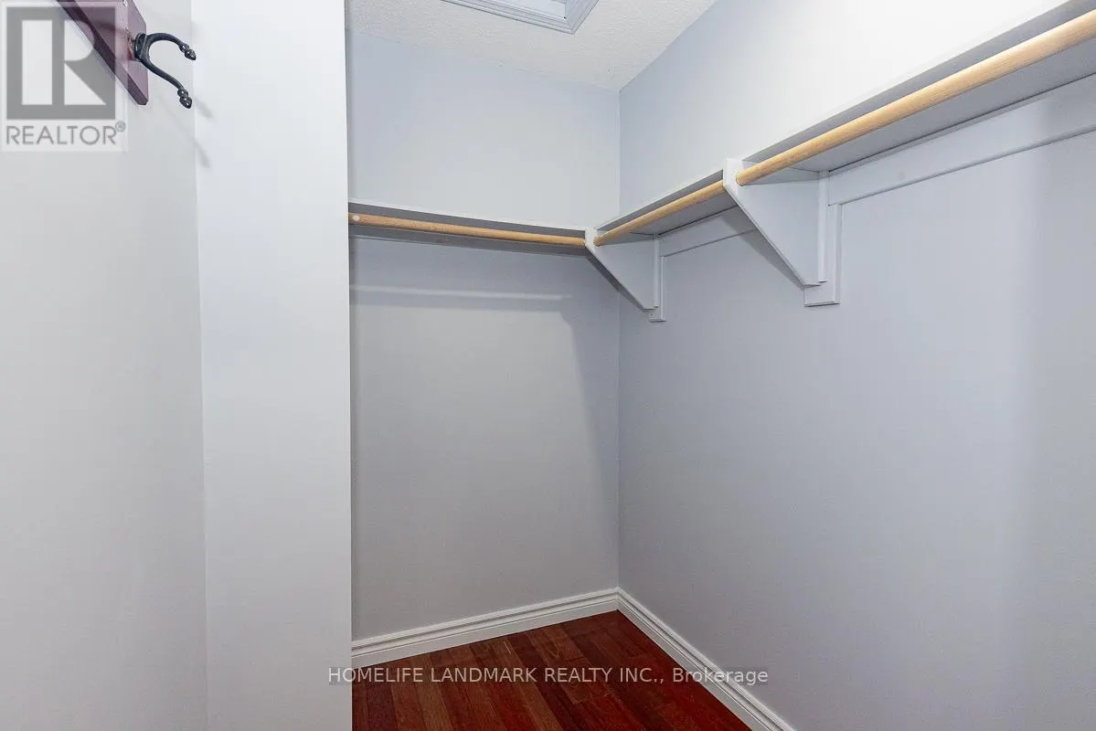 4 PINE BOUGH MANOR