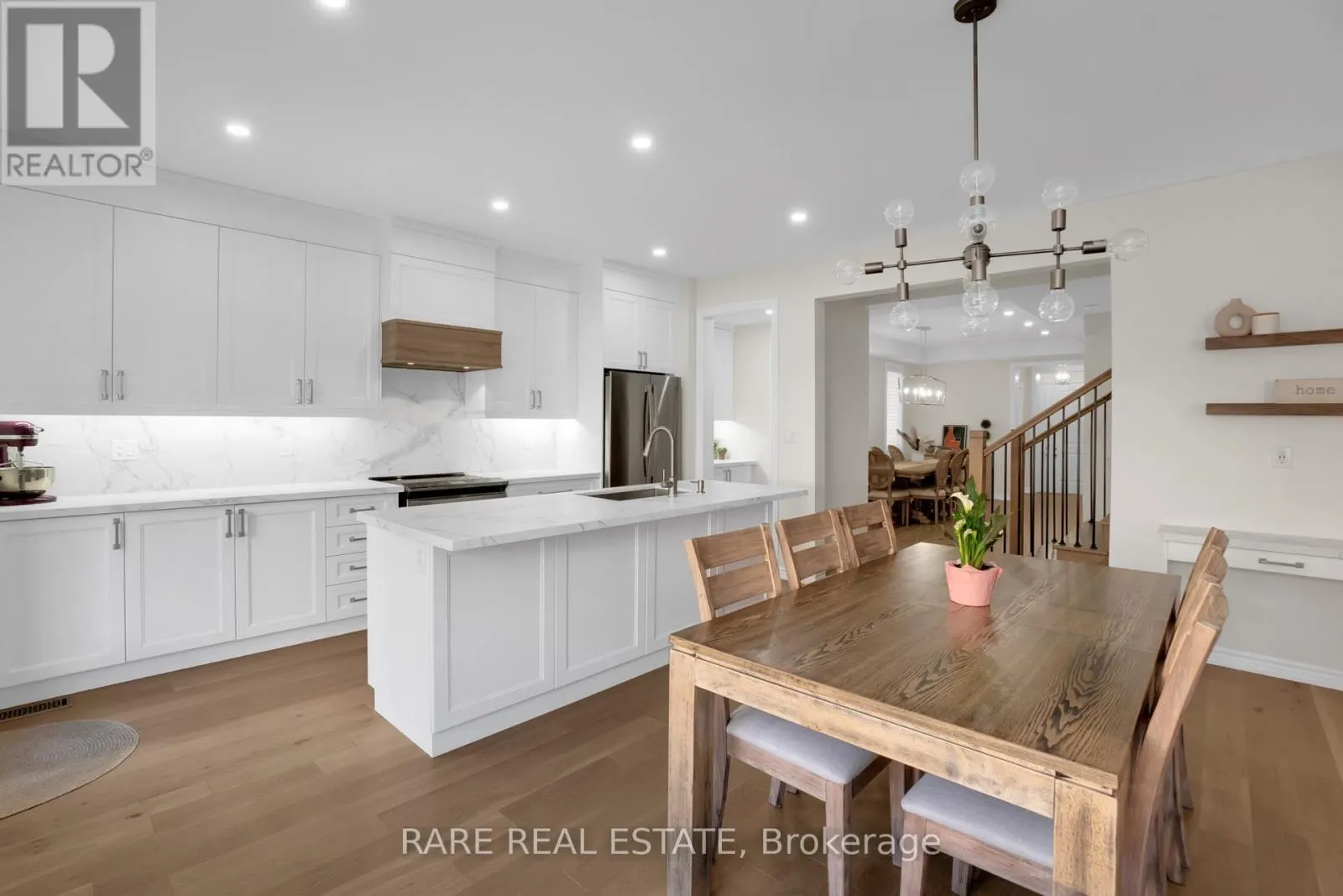206 STEVENSON CRESCENT