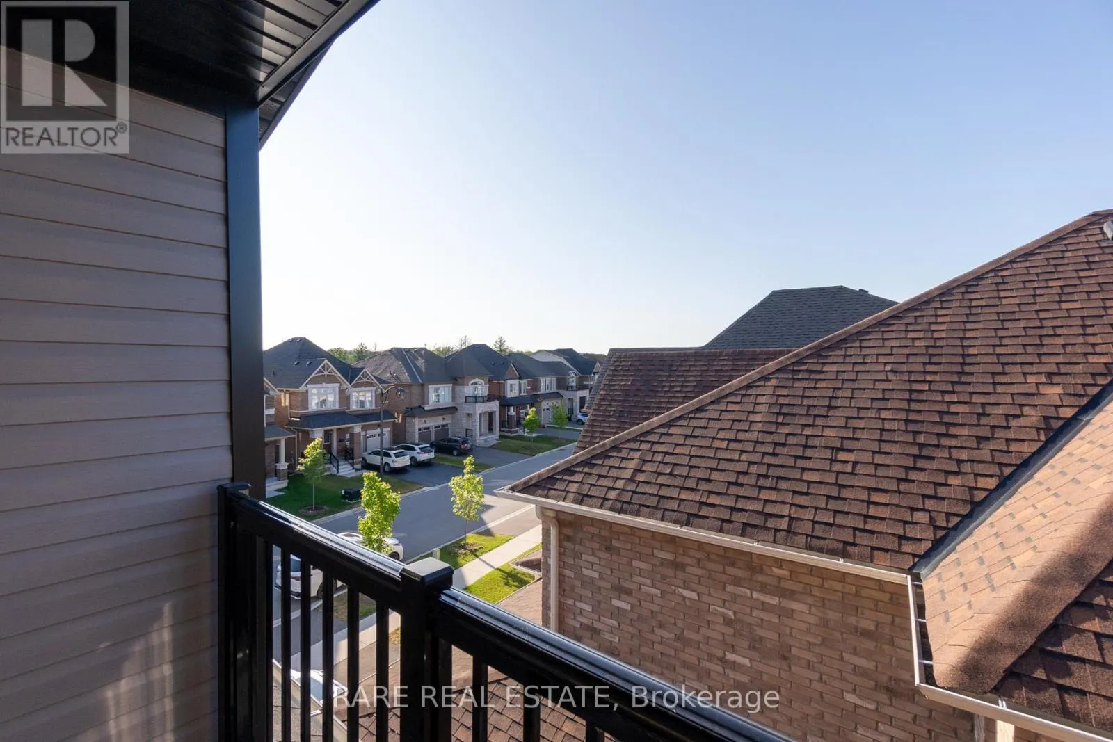 206 STEVENSON CRESCENT