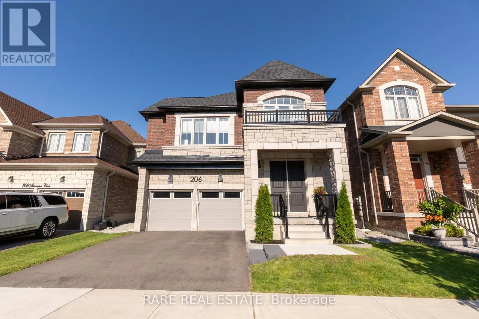 206 STEVENSON CRESCENT