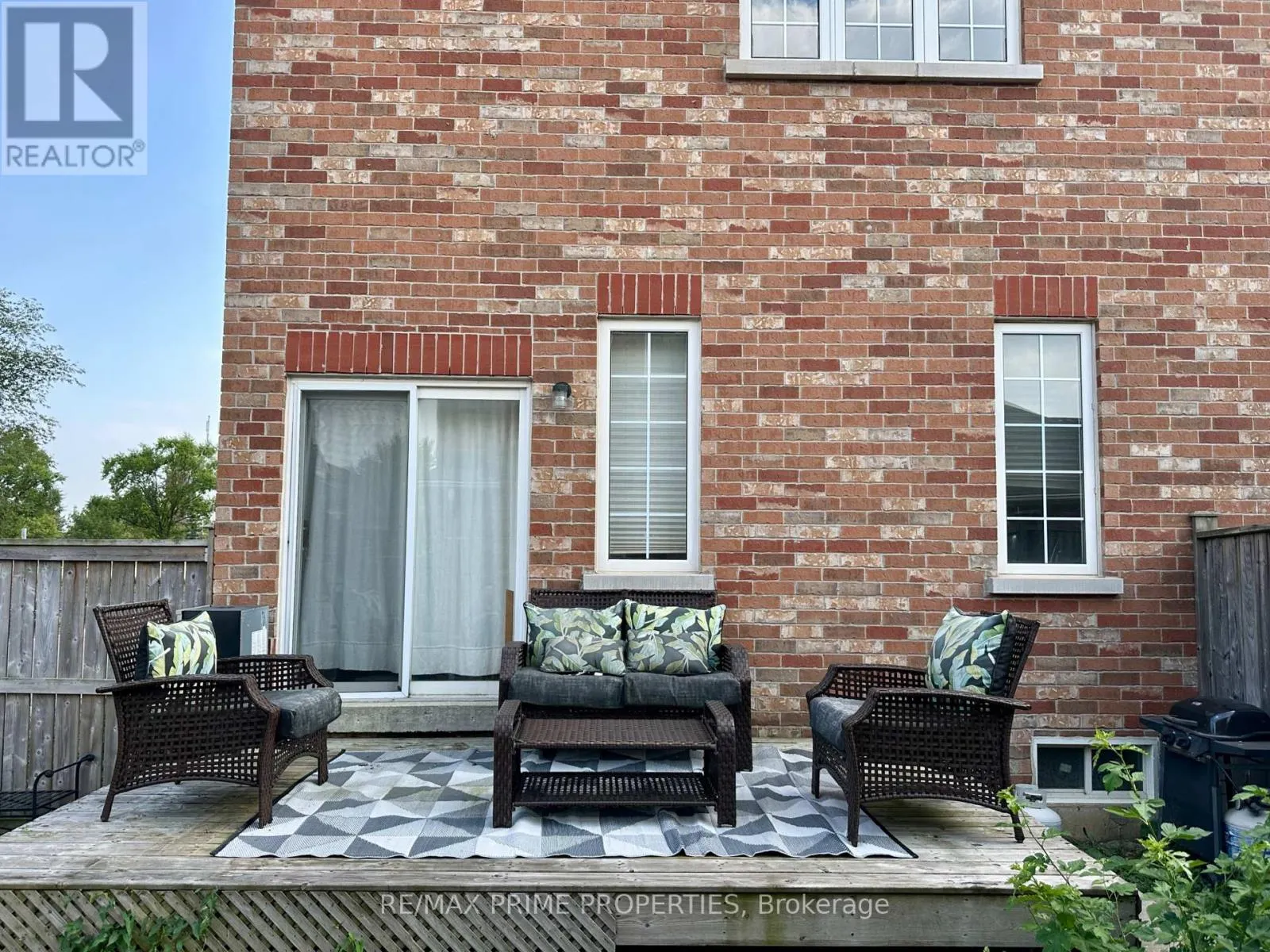 152 WHITES HILL AVENUE
