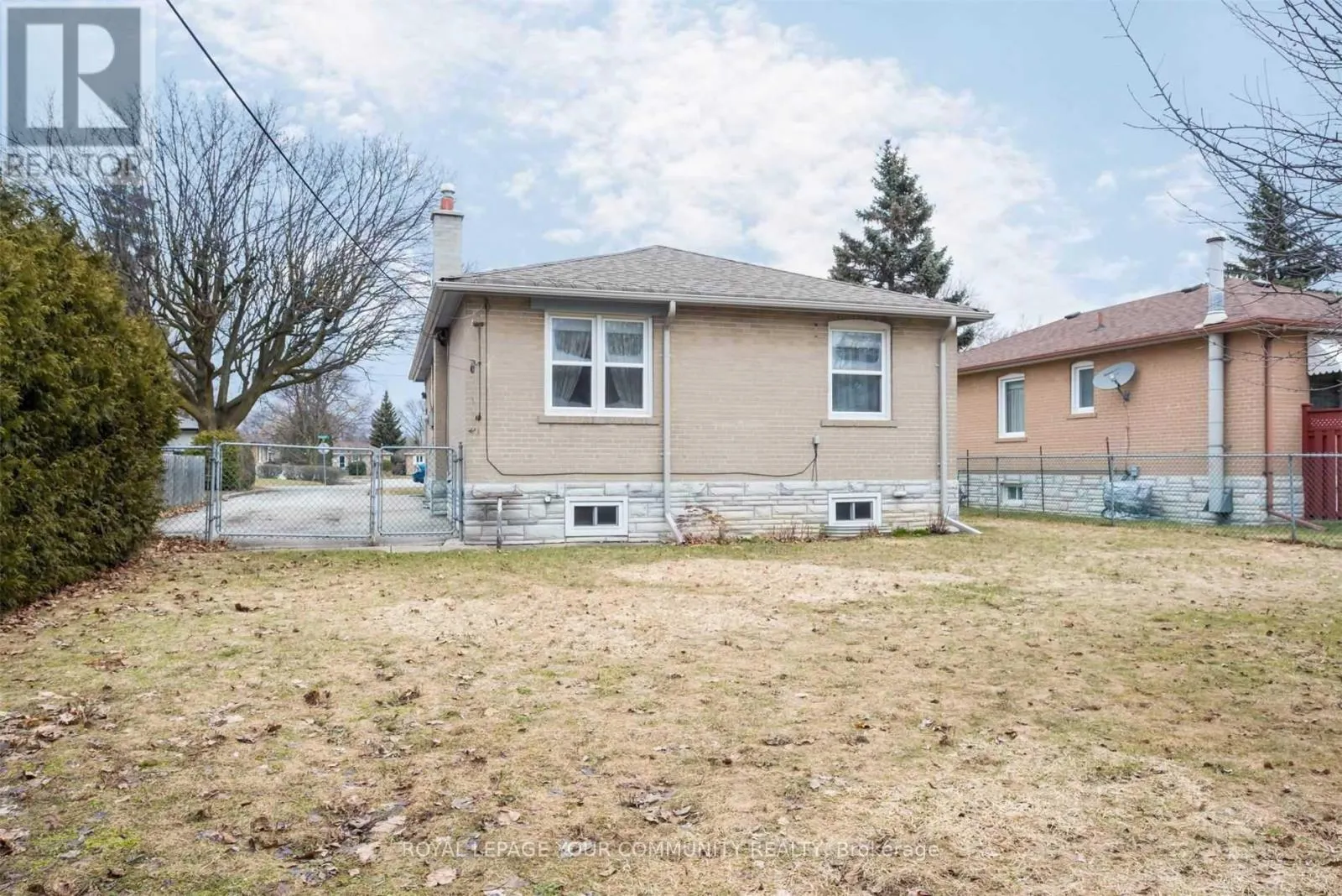 28 ROCKPORT CRESCENT