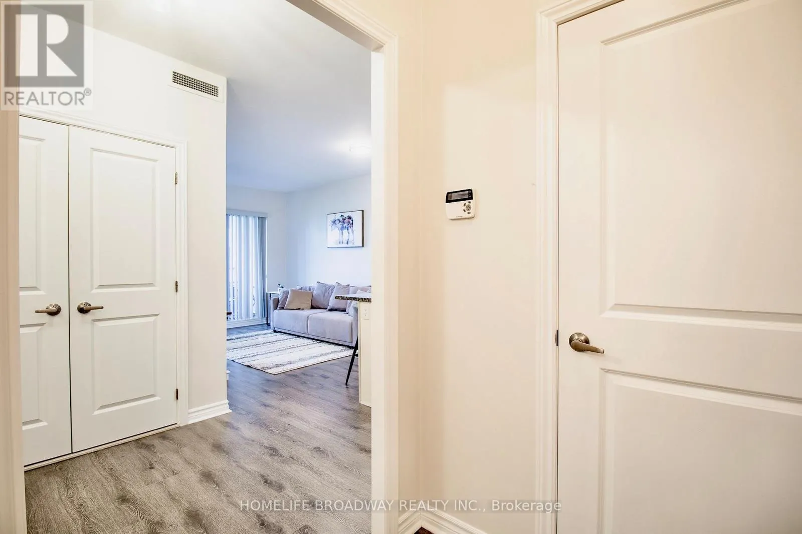 815 - 9255 JANE STREET