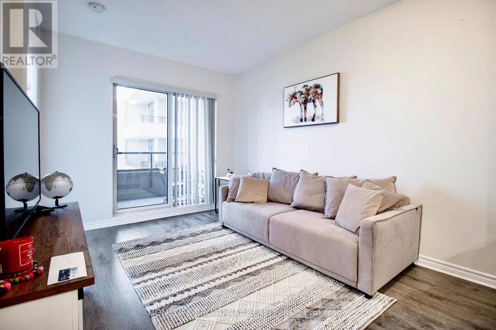 815 - 9255 JANE STREET