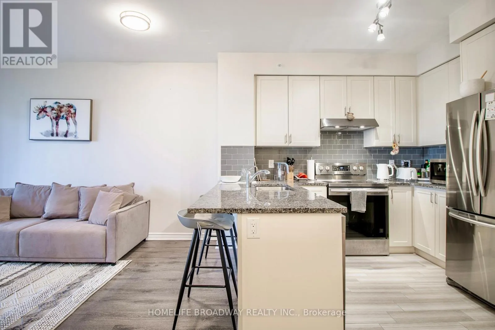815 - 9255 JANE STREET