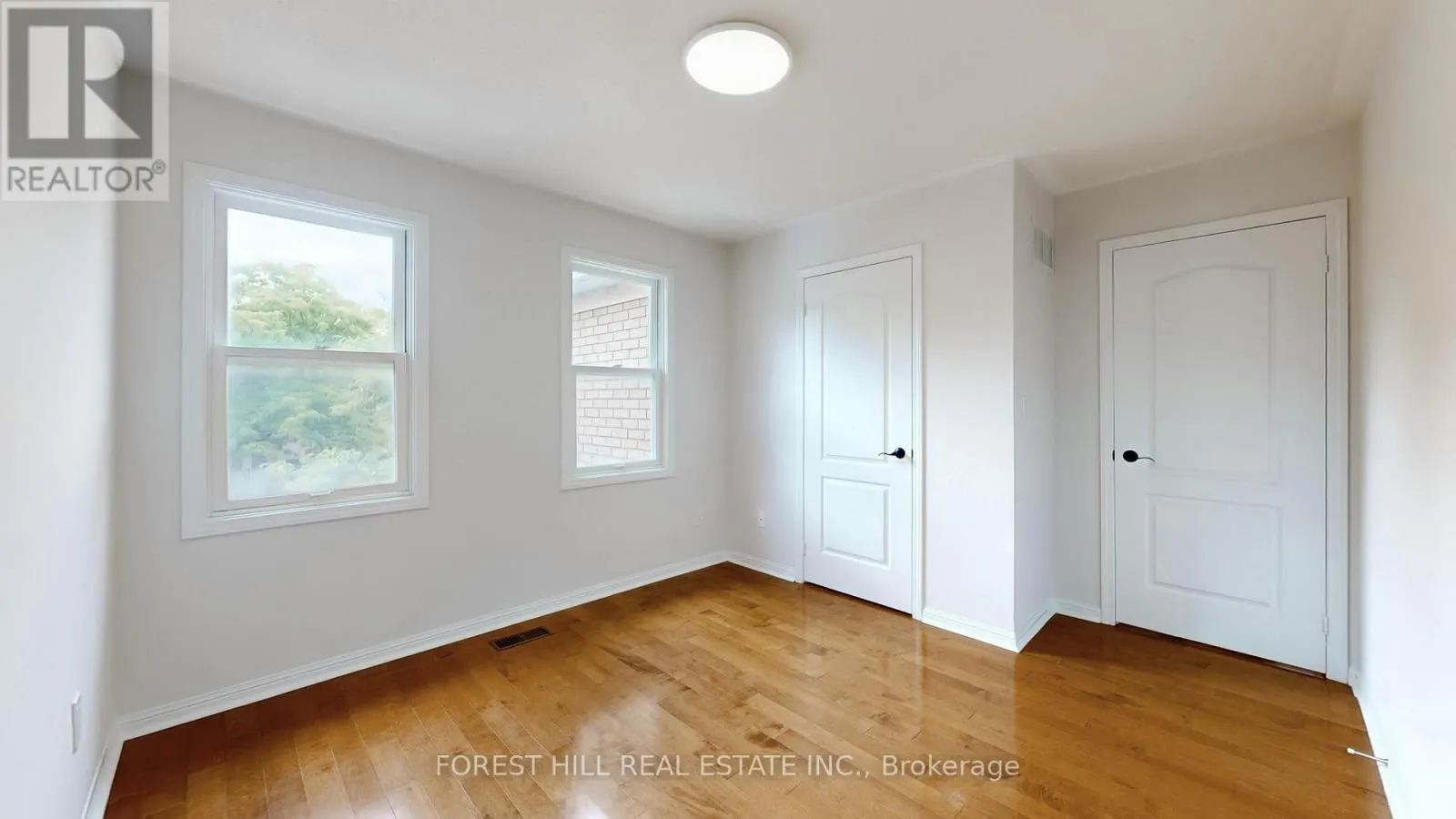 4 LIONHEART LANE