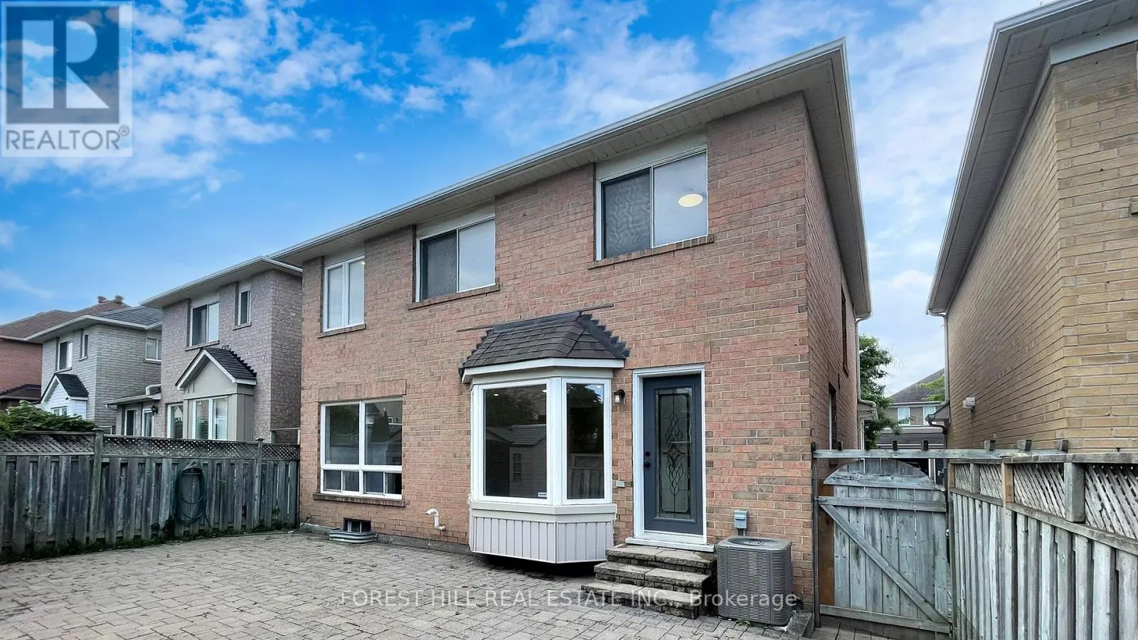 4 LIONHEART LANE