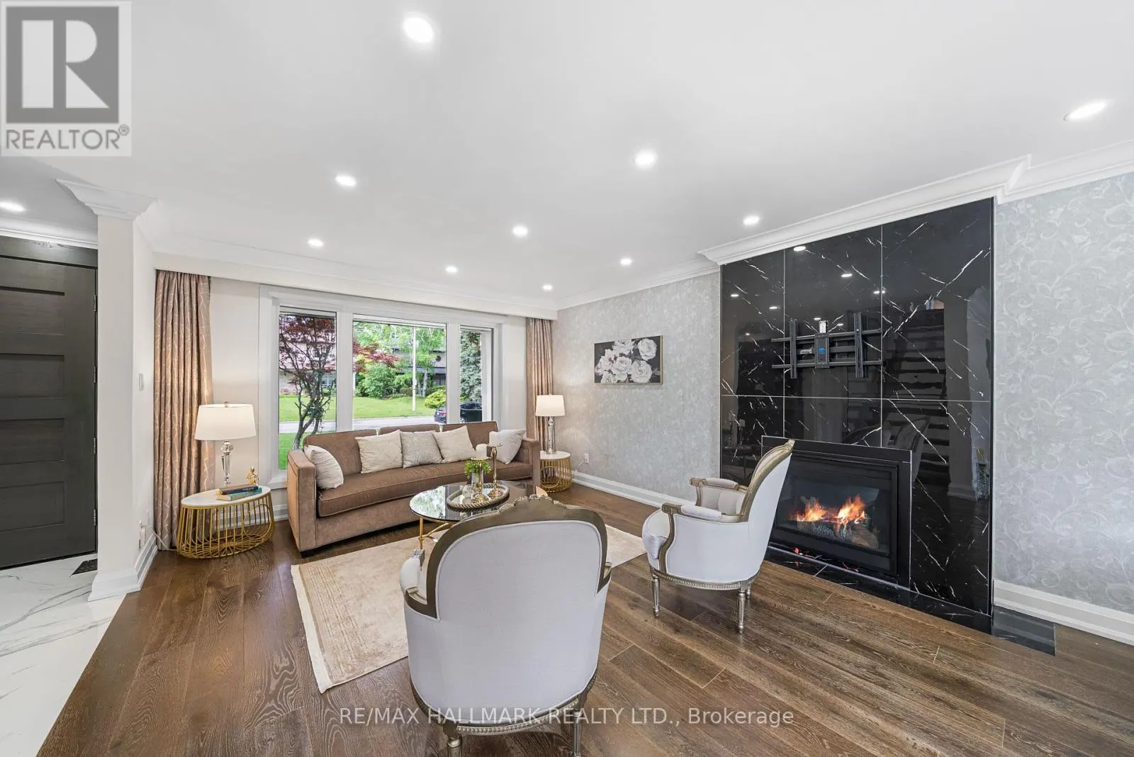 220 GRANDVIEW AVENUE