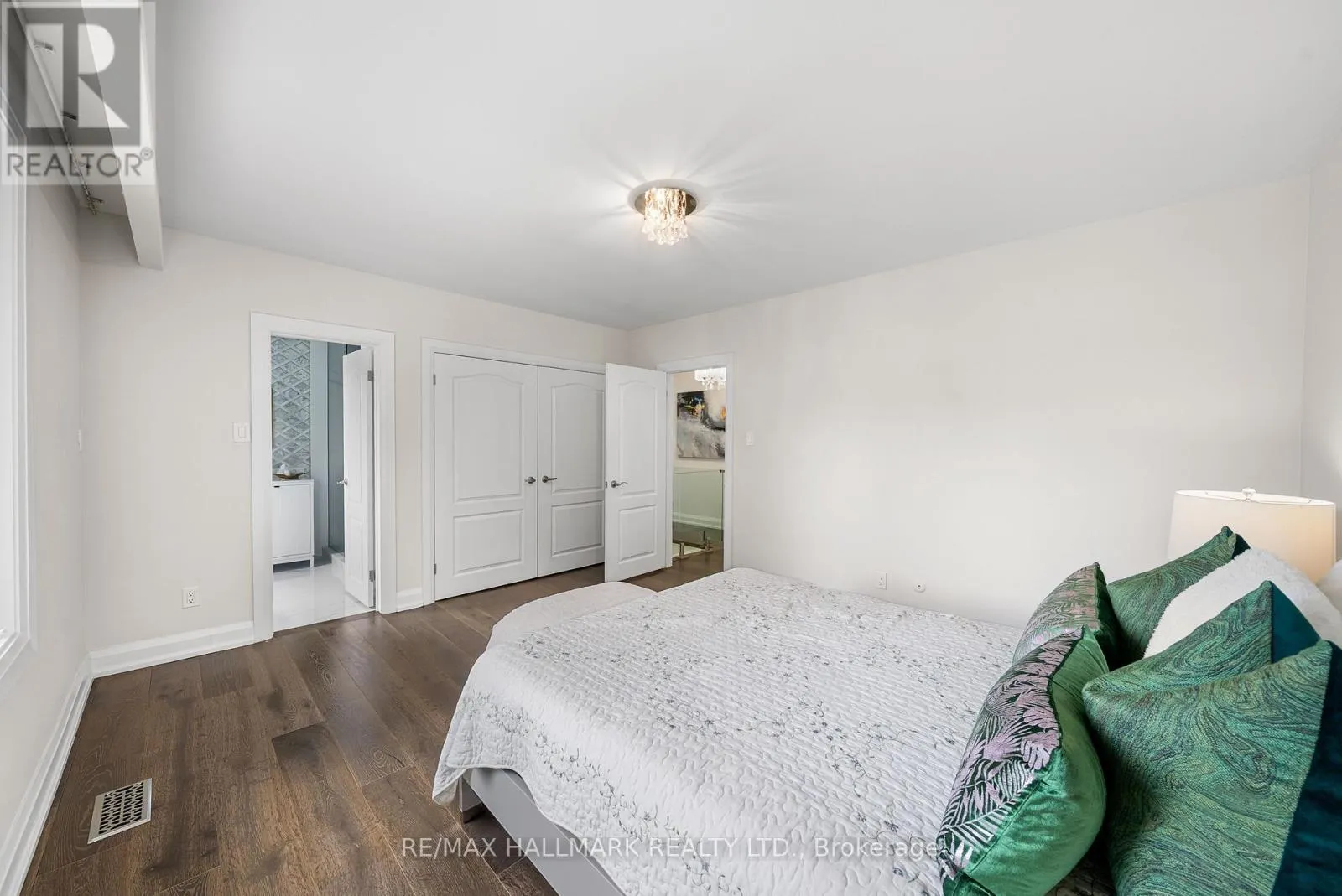 220 GRANDVIEW AVENUE