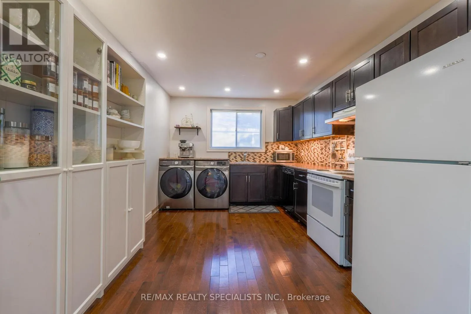 18 CORBETT CRESCENT