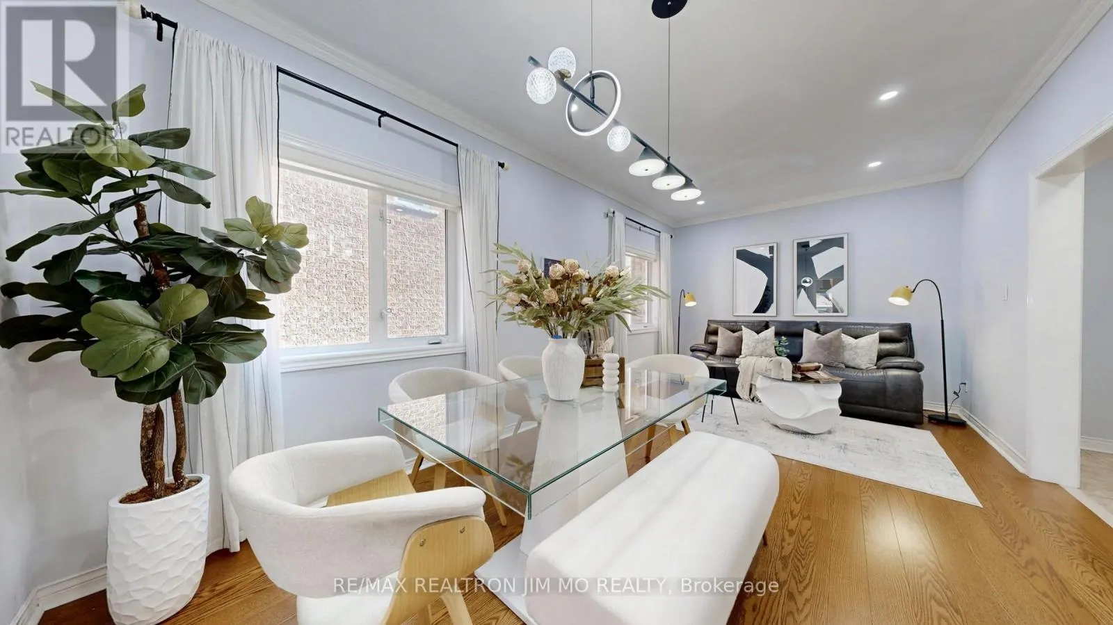 543 GREIG CIRCLE