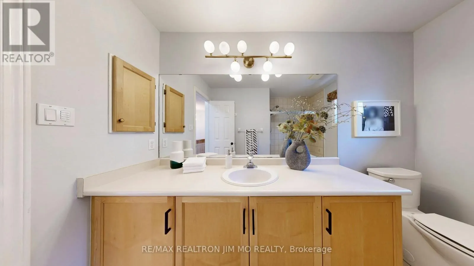 543 GREIG CIRCLE