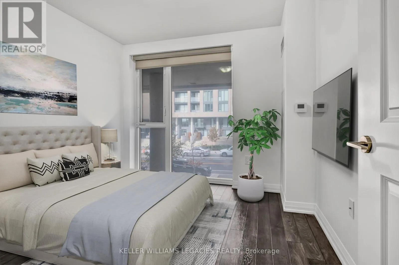 106 - 99 EAGLE ROCK WAY