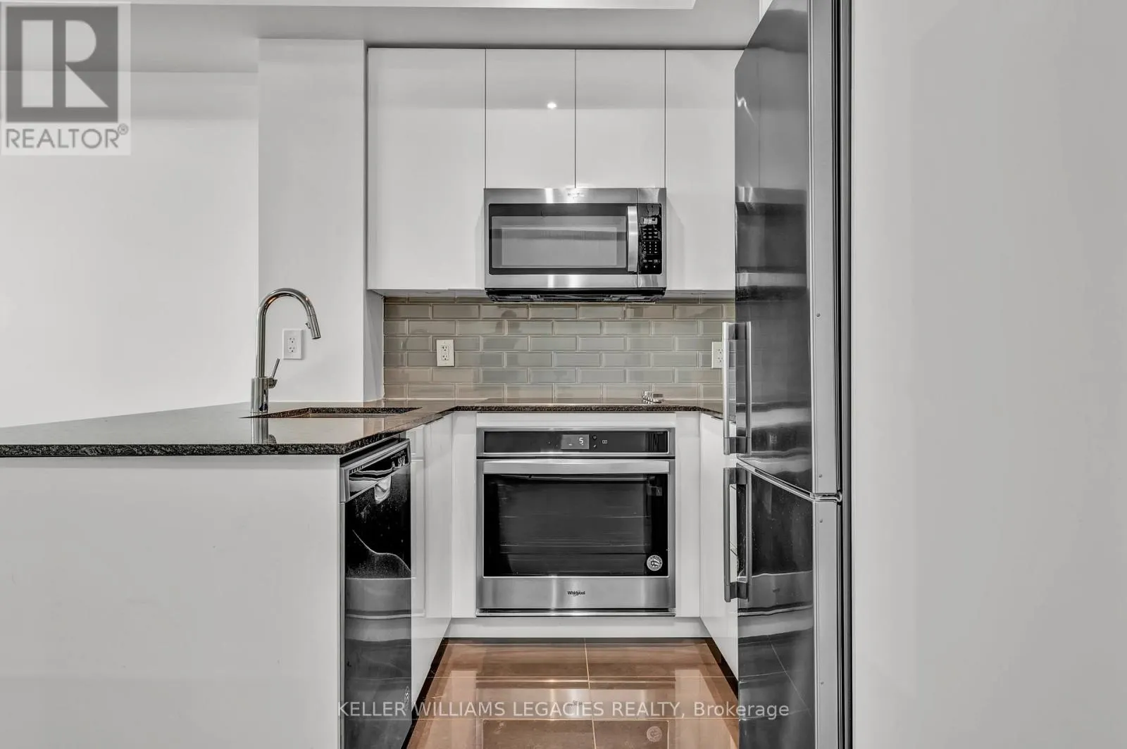 106 - 99 EAGLE ROCK WAY