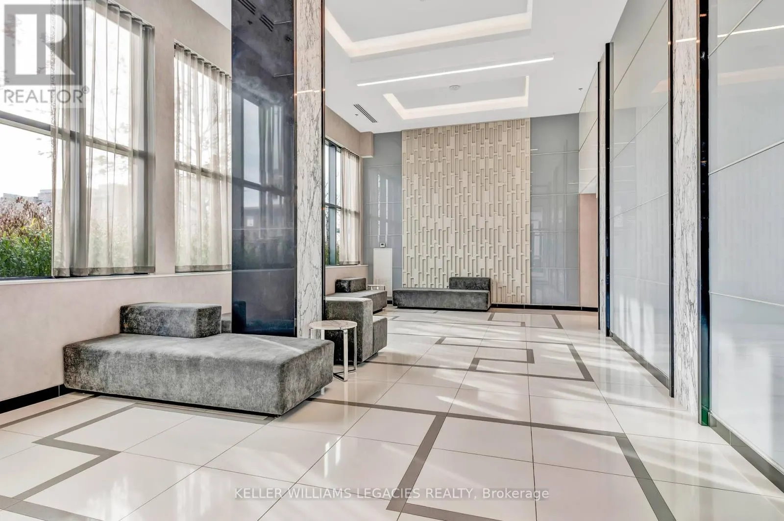 106 - 99 EAGLE ROCK WAY