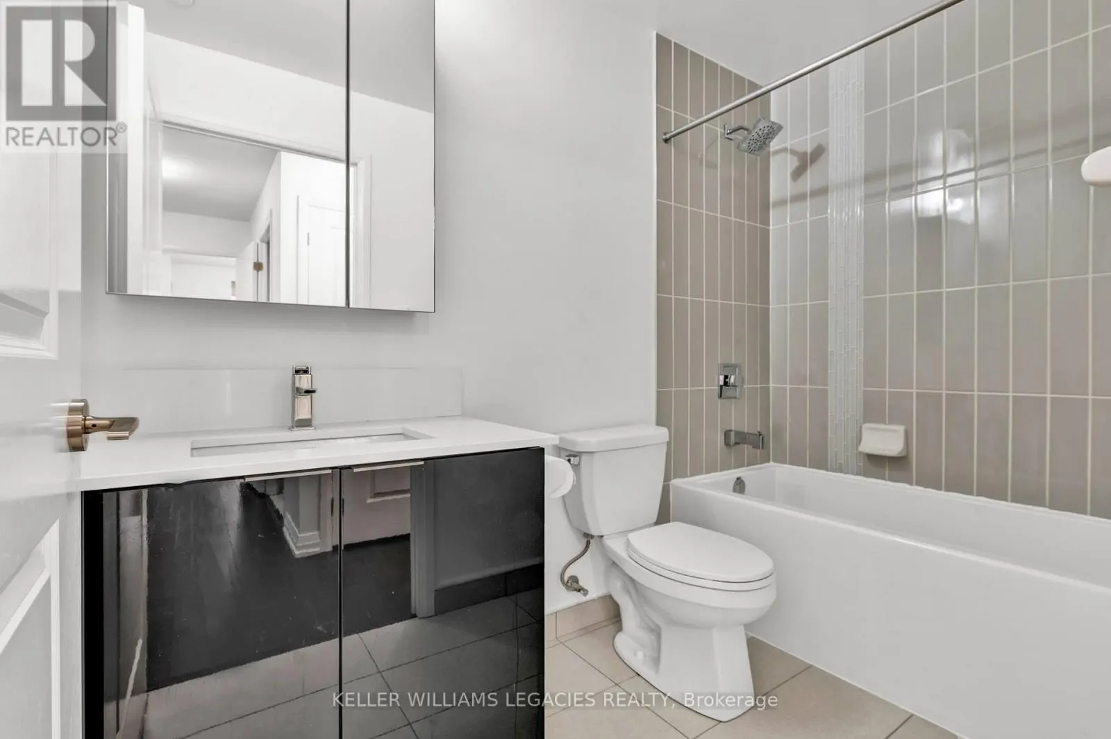 106 - 99 EAGLE ROCK WAY