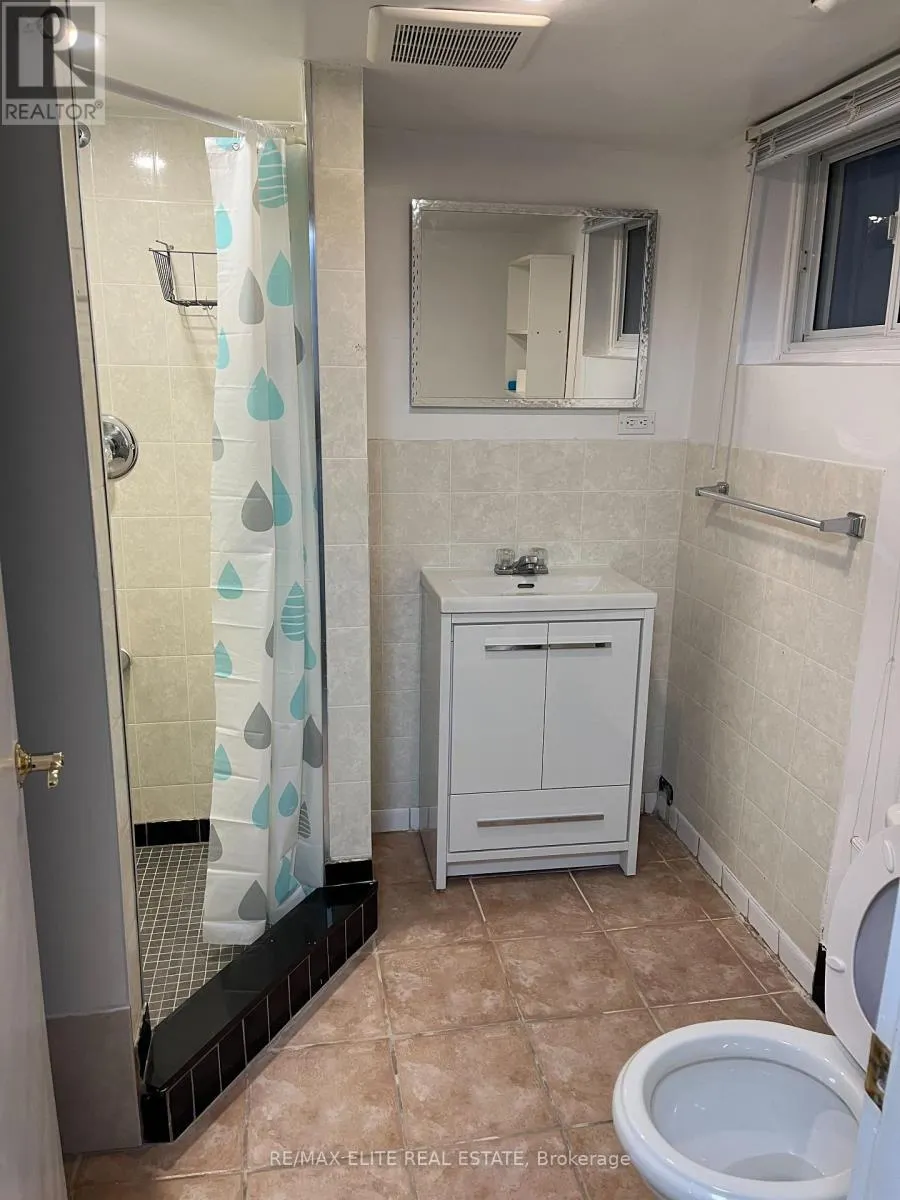 MAIN UNIT ( BST & UPPER) - 16 CARTIER CRESCENT
