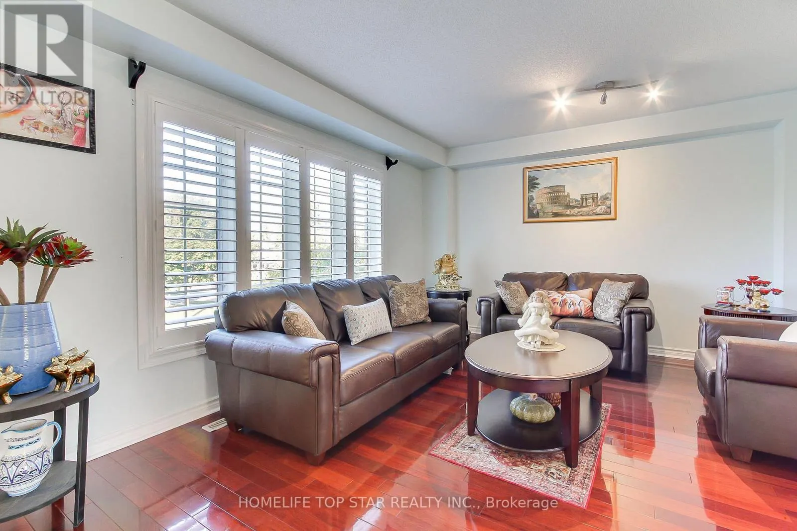 231 KNAPTON DRIVE