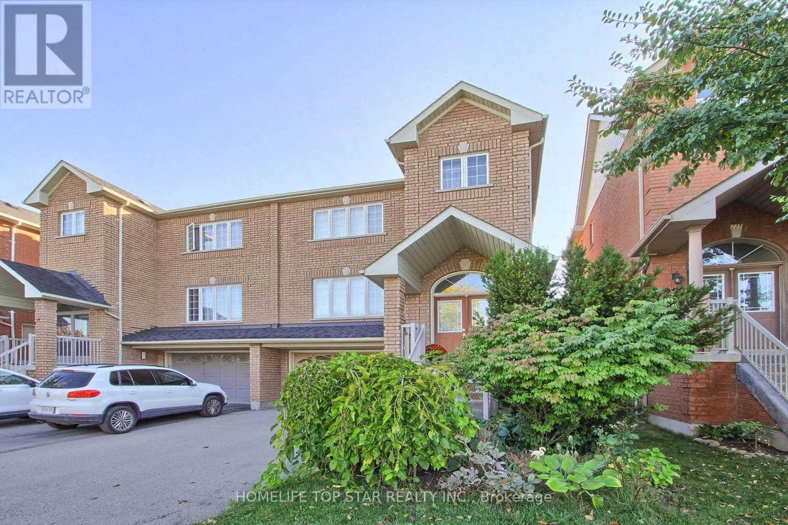 231 KNAPTON DRIVE