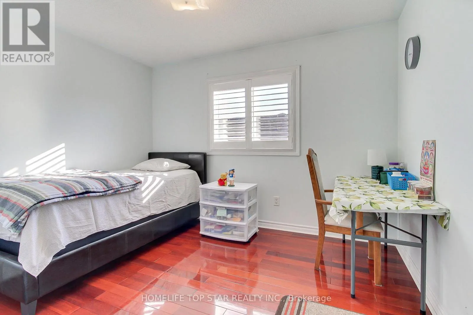 231 KNAPTON DRIVE