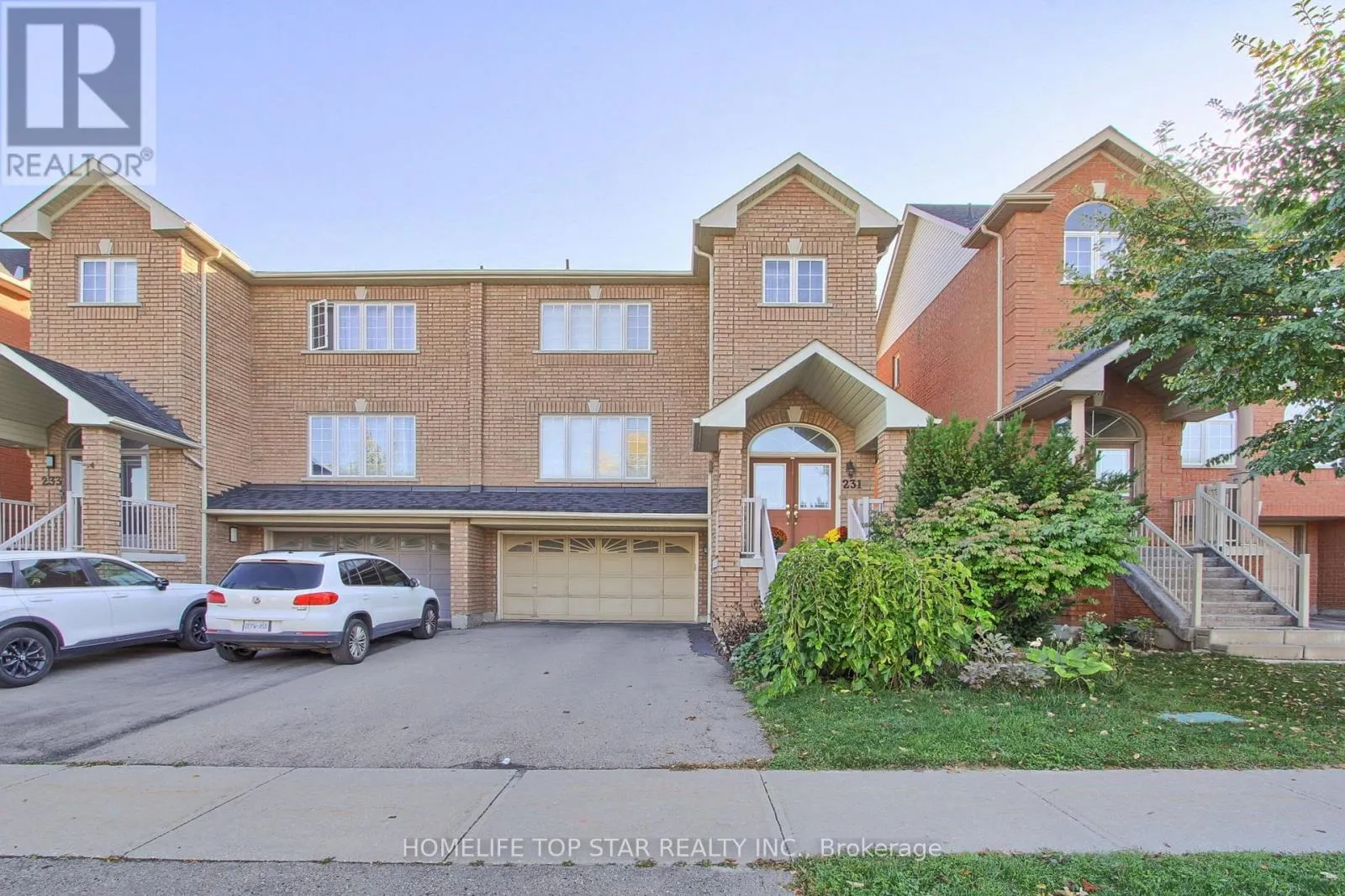 231 KNAPTON DRIVE
