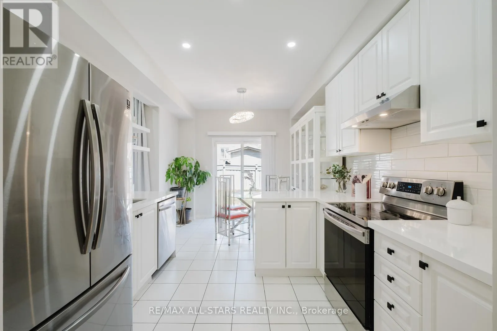 19 CORONET STREET