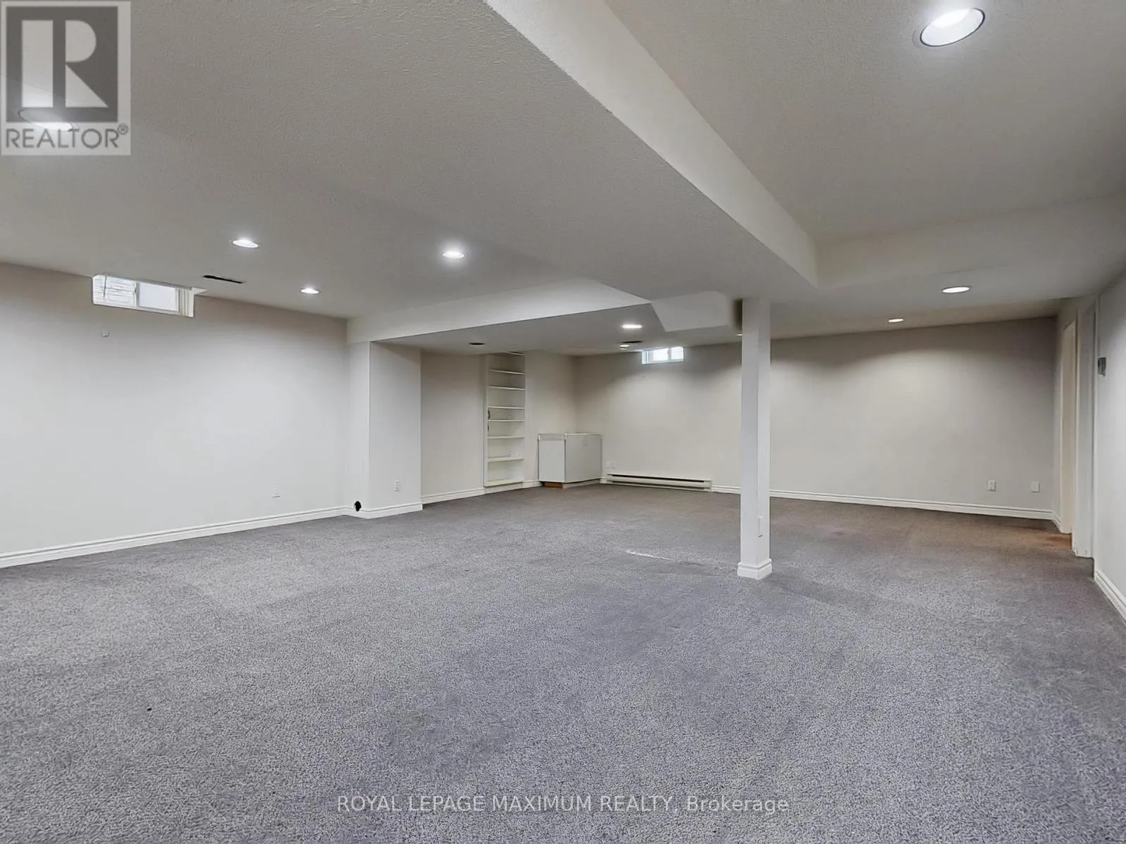 22 A WALTHAM CRESCENT