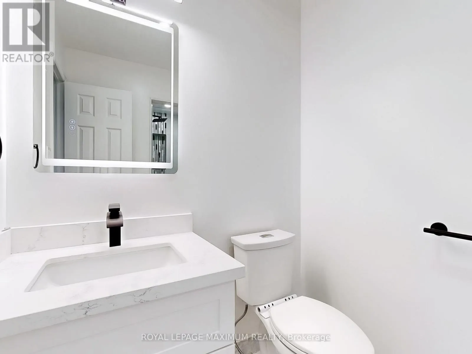 22 A WALTHAM CRESCENT