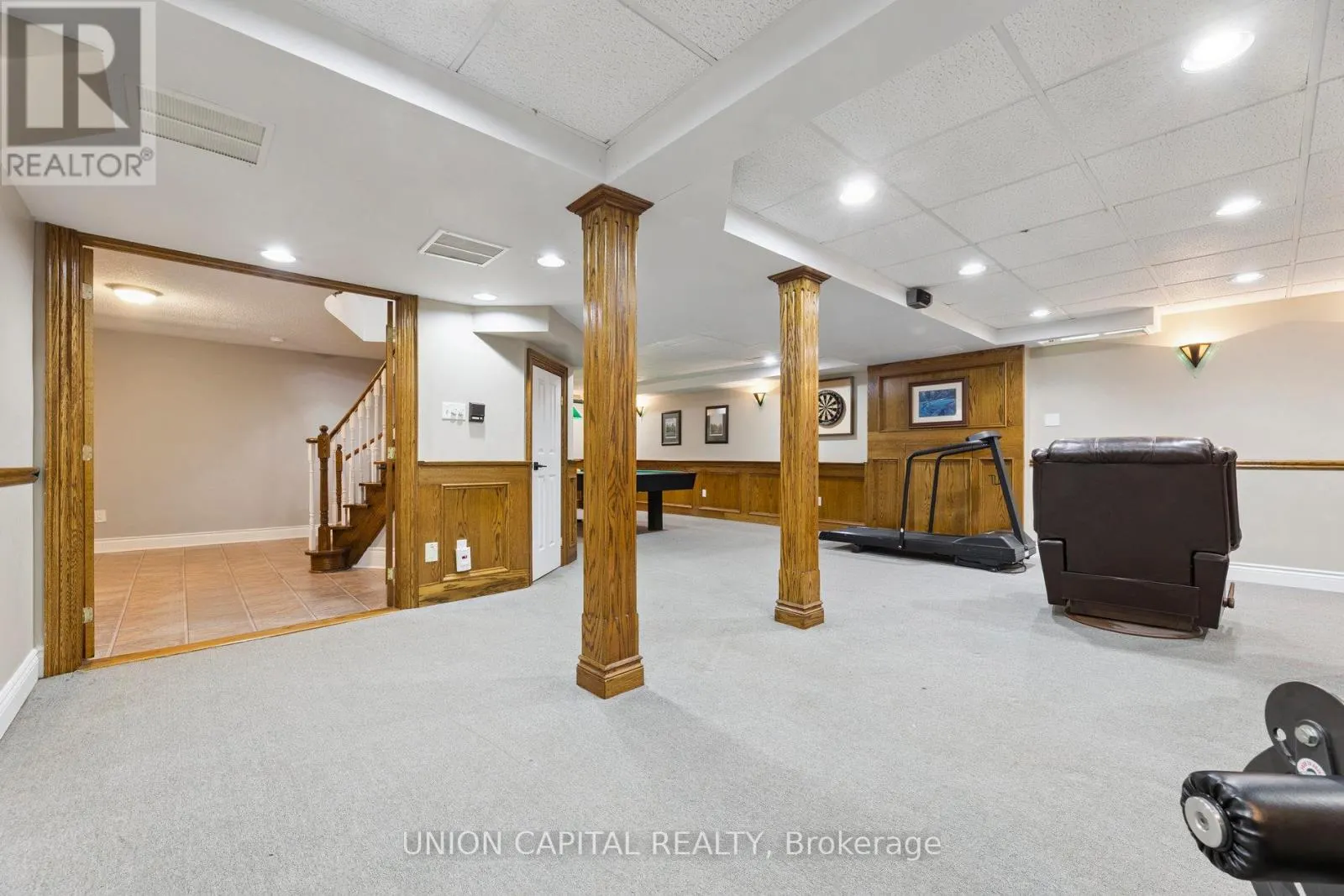 86 CHARING CRESCENT