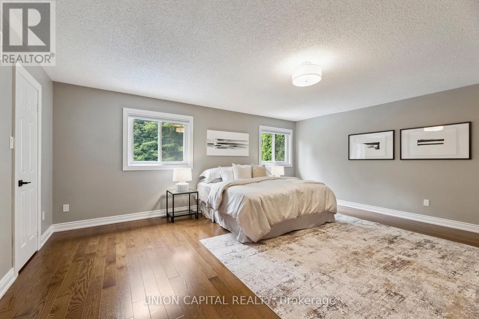86 CHARING CRESCENT