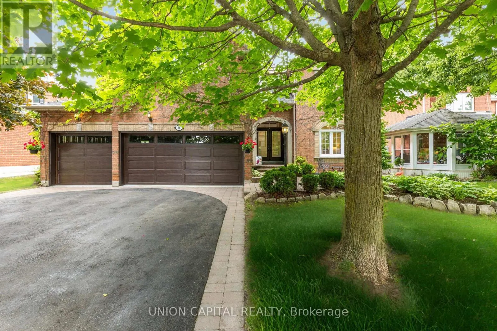 86 CHARING CRESCENT