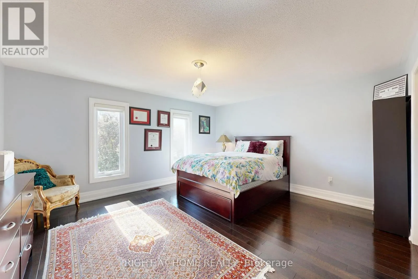 8 SPRINGBROOK DRIVE