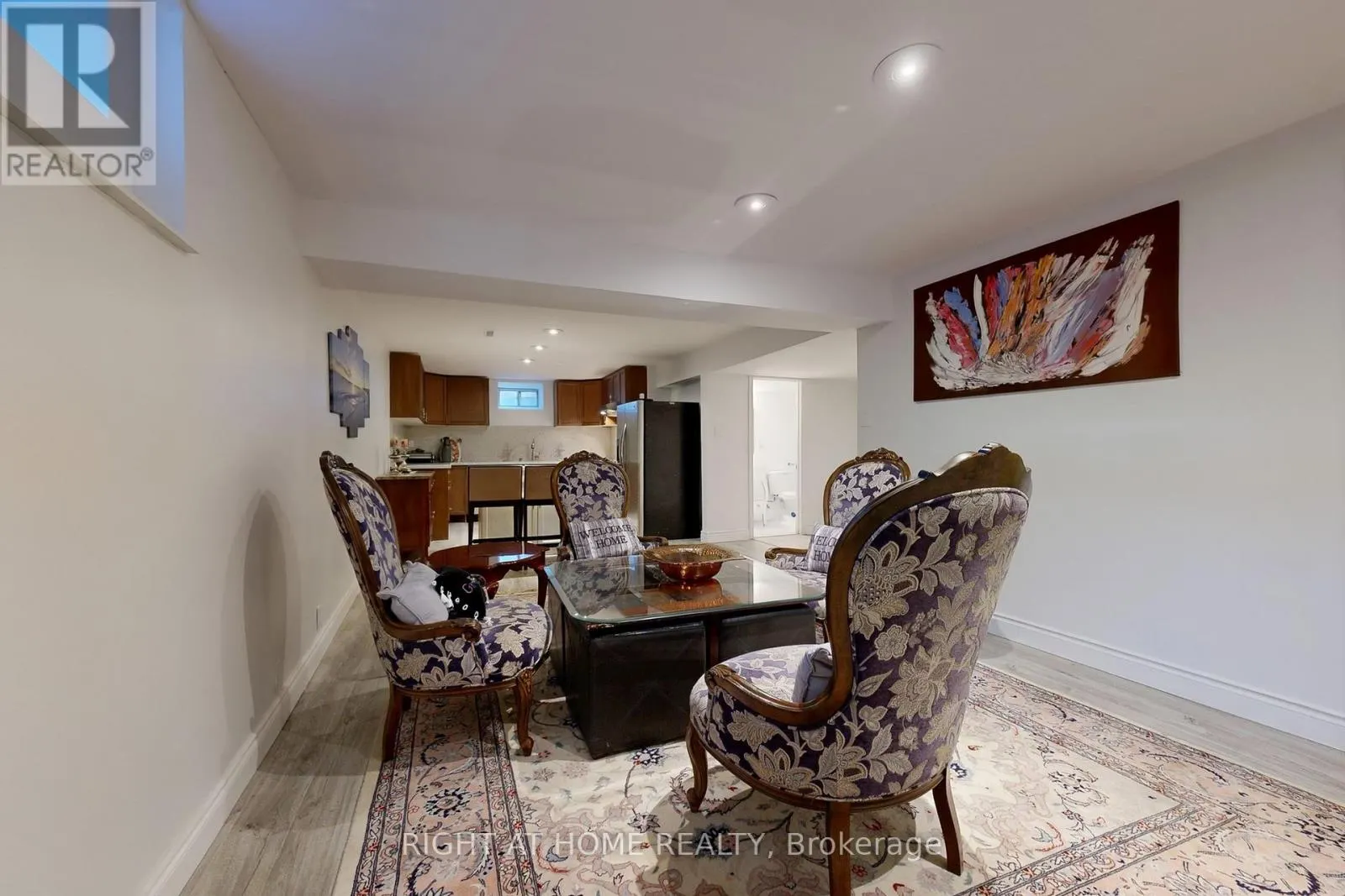 8 SPRINGBROOK DRIVE
