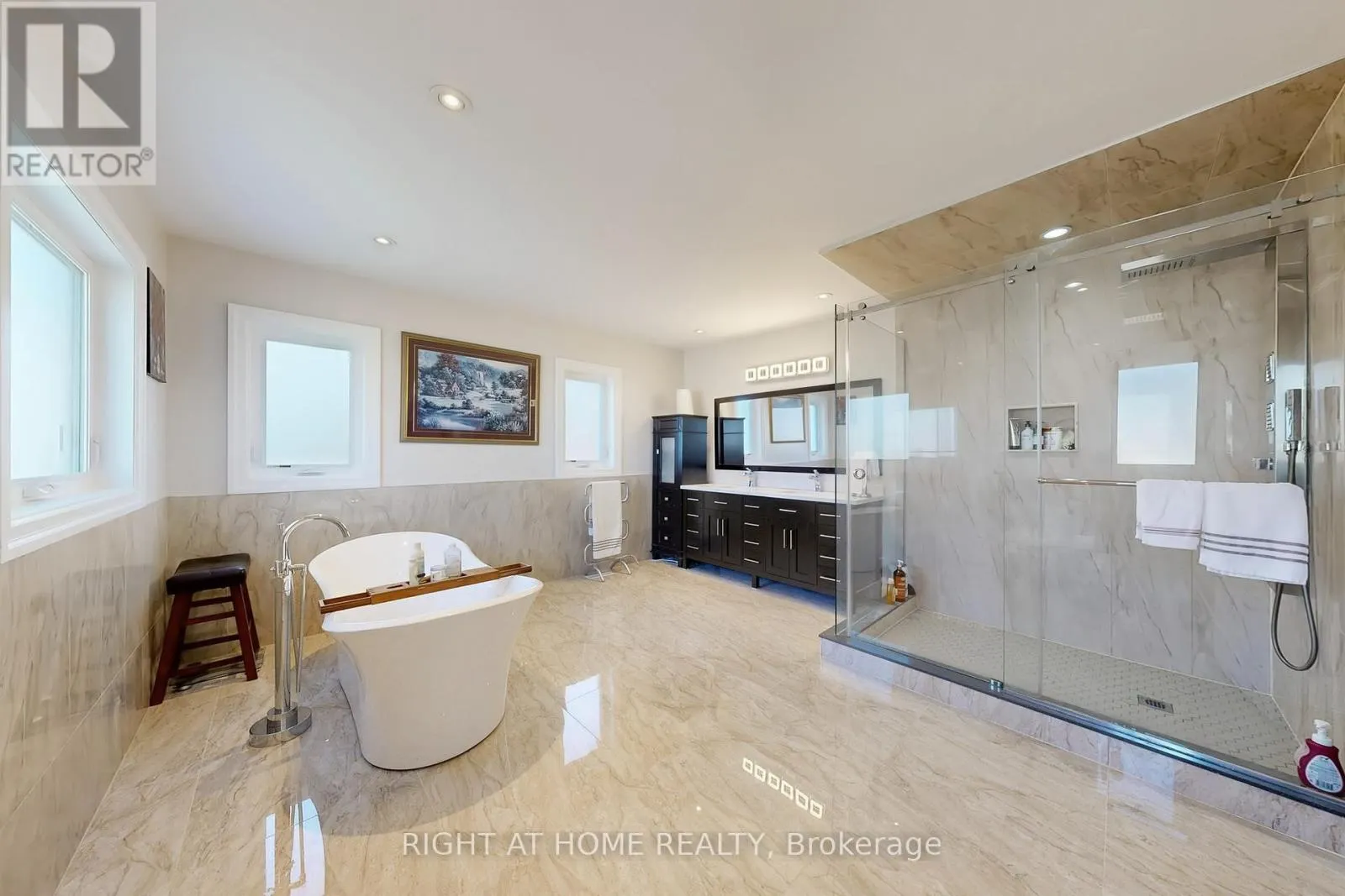 8 SPRINGBROOK DRIVE