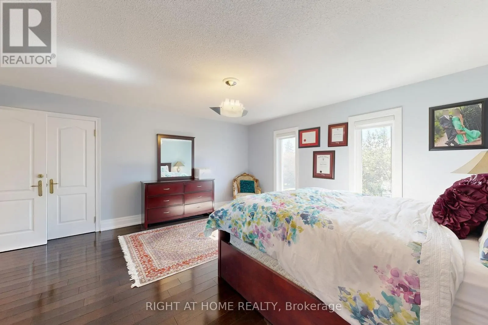 8 SPRINGBROOK DRIVE